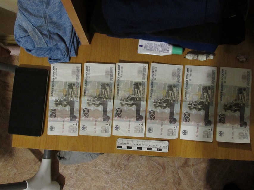 Автомойку обчистил стажер, который только недавно устроился туда на работу