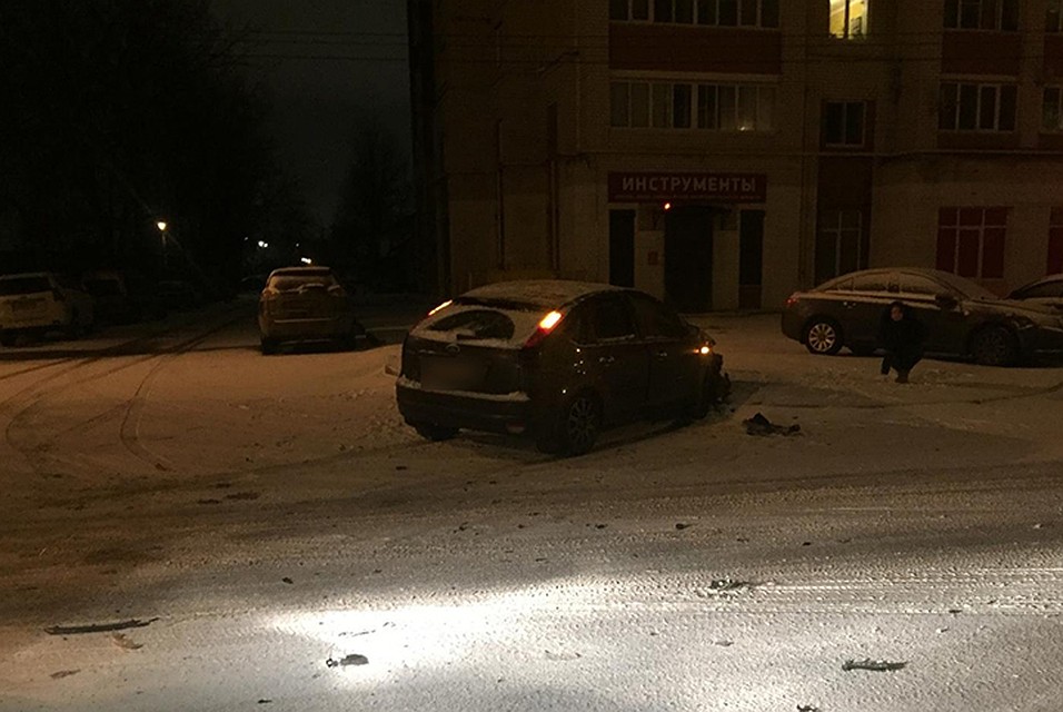 В Твери маршрутка столкнулась с легковушкой Фото: УГИБДД России по Тверской области