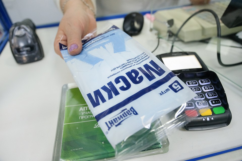 В некоторых регионах цены на медицинские маски подскочили на 485 %.
