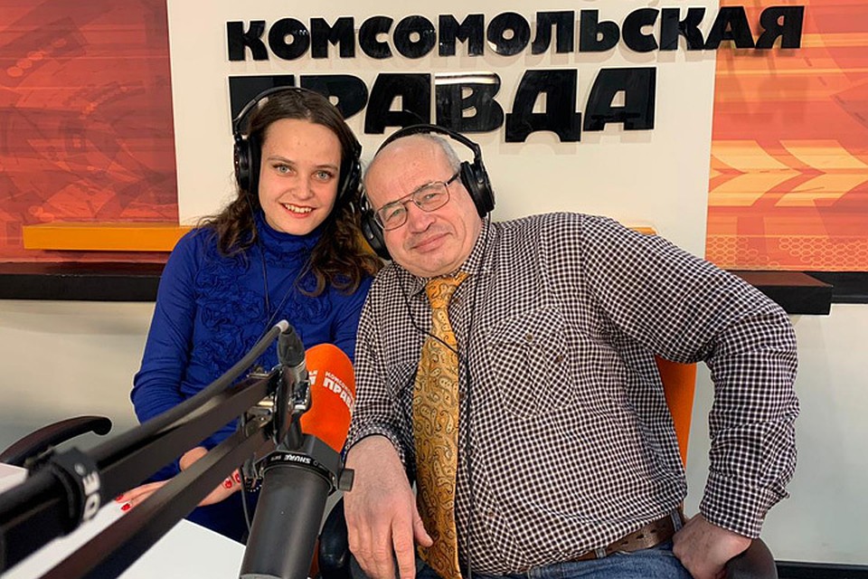 Максим Скоморовский, руководитель танцевального клуба "Академик" и Ольга Доронина, координатор акции "Вальс Победы" в Иркутске