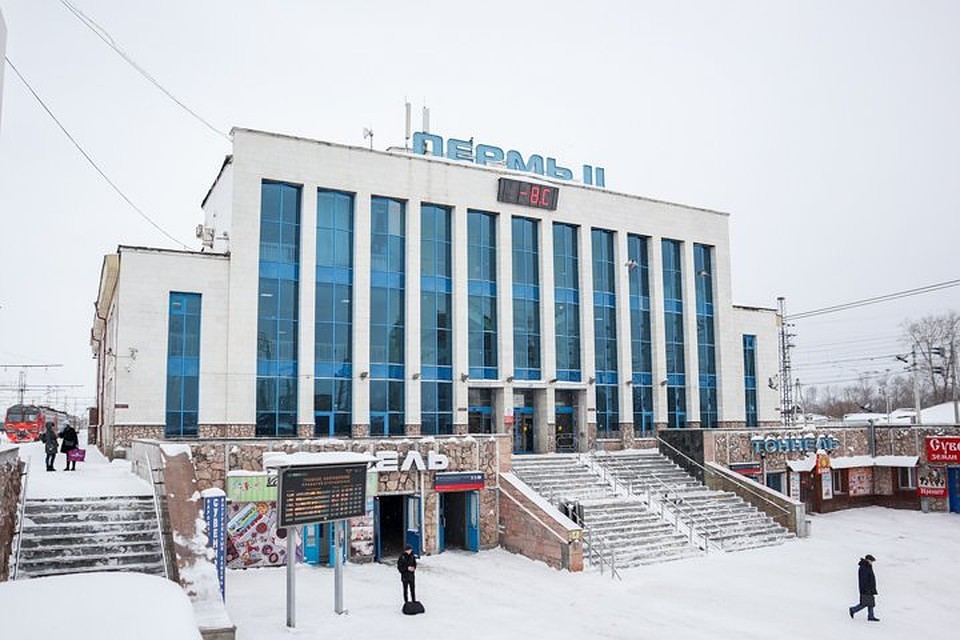 С самолетов авиадебоширы пересели на поезда.