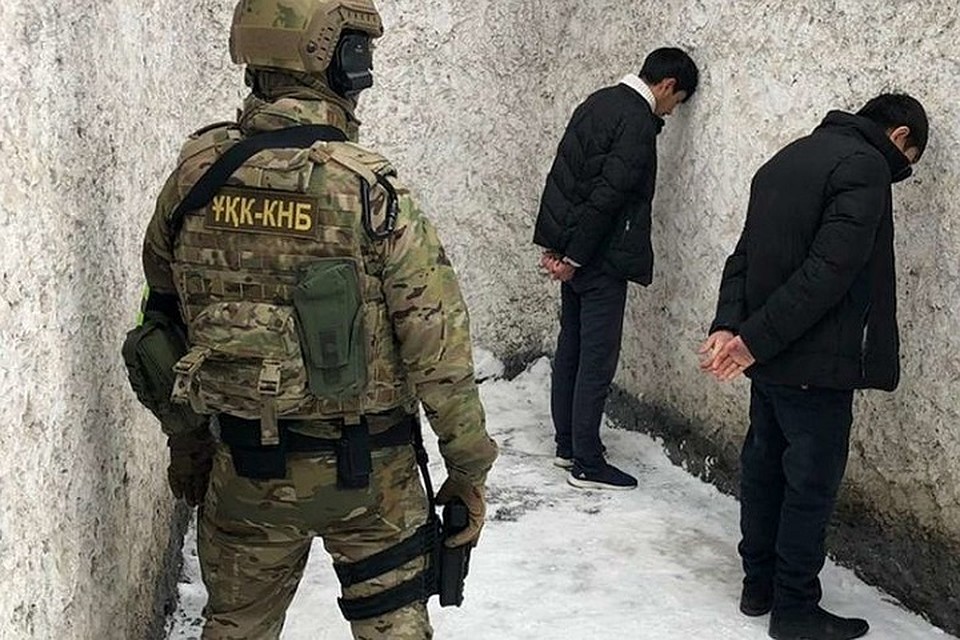 В отношении задержанных возбудили уголовные дела.