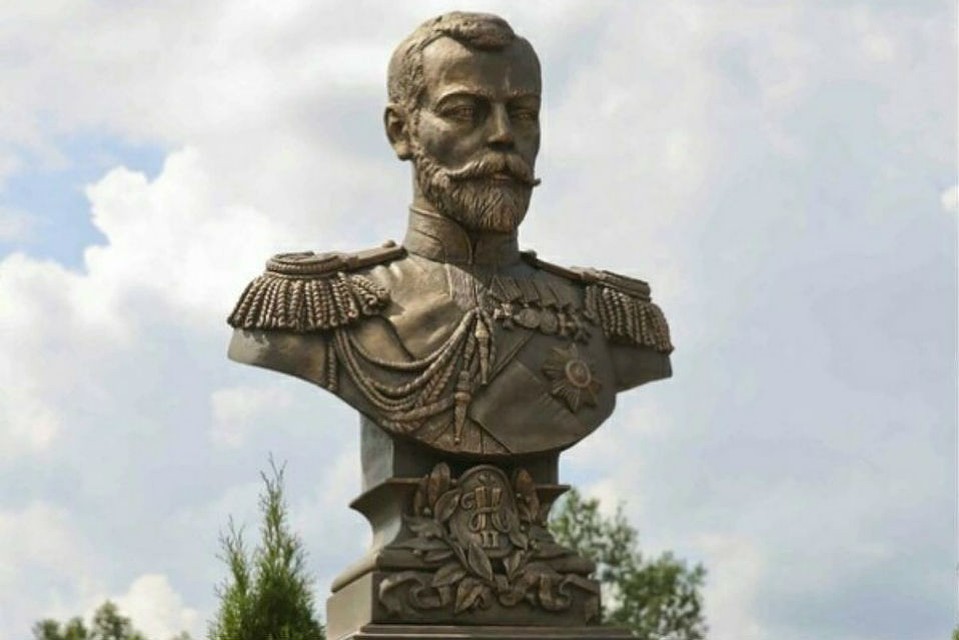 Бюст императора храму подарят бесплатно, но нужны деньги на постамент. Фото: vk.com/public79201190
