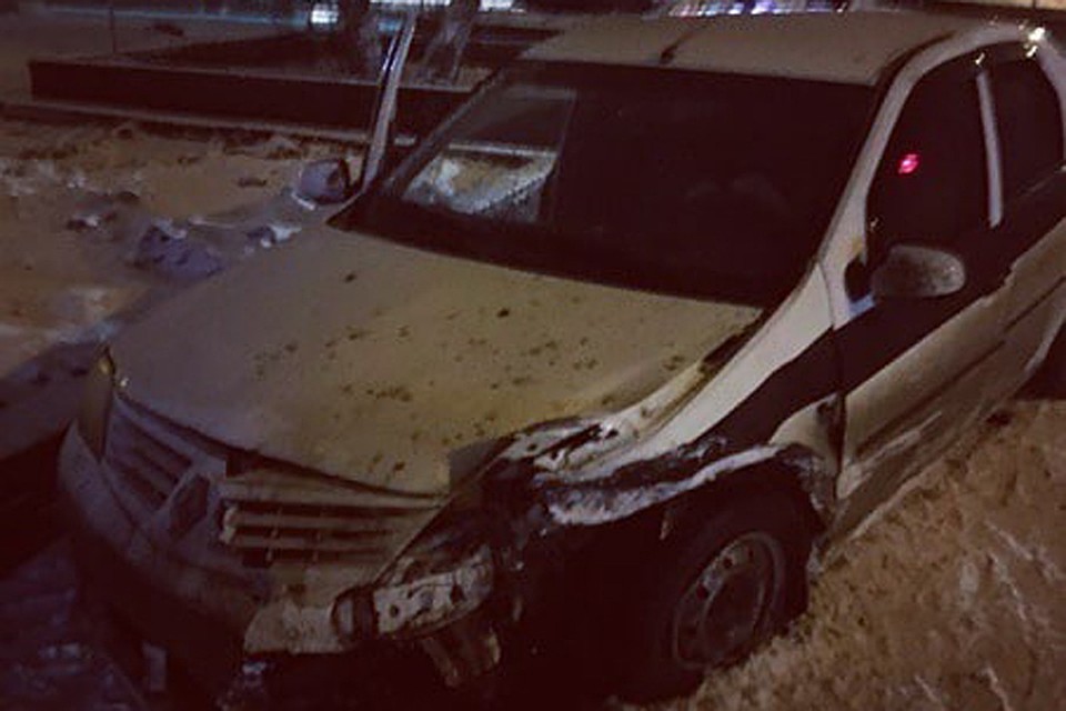 Лобовое столкновение двух автомобилей на Южном шоссе попало на видео. ФОТО: Группа "Регион-52"