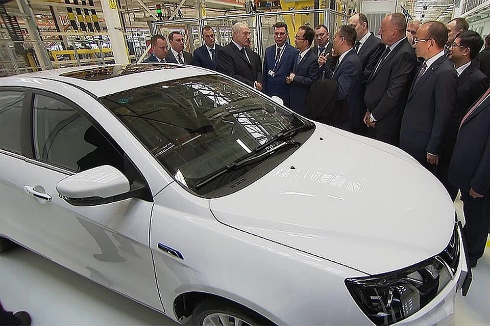 В парке Лукашенко уже есть электромобили. Фото: пресс-службы президента