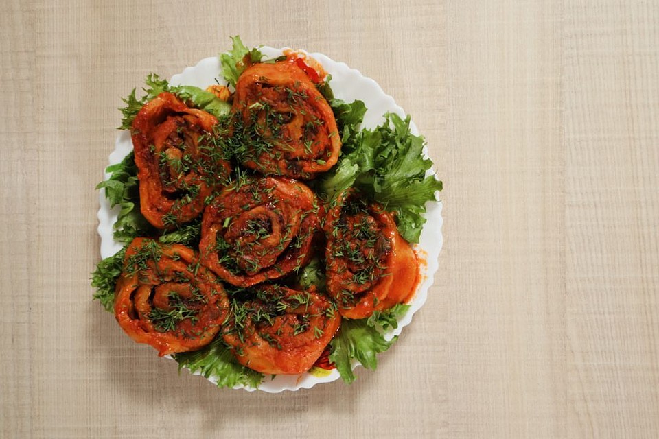 Рулеты придутся вашим близким по вкусу. Фото: Андрей БОРОВИКОВ.