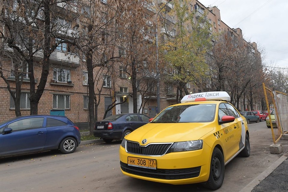 Власти призвали пользоваться только легальным такси.