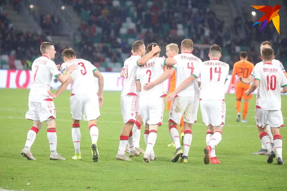 Ради матча с Грузией сборная Беларуси провела мини-сбор, чемпионат собираются начать раньше. Но матч перенесли из-за коронавируса.