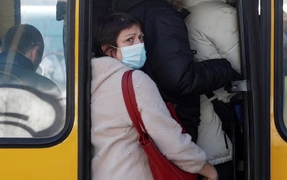 Доверяйте только врачам из государственных клиник. Фото: REUTERS