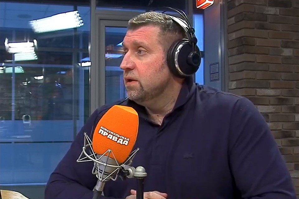 Дмитрий Потапенко в студии Радио «Комсомольская правда».