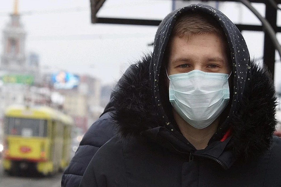 Под наблюдением врачей сейчас находятся 46 человек.