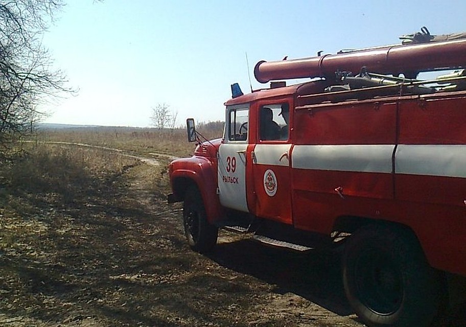 К ликвидации пожара привлекались 16 человек, пять единиц техники