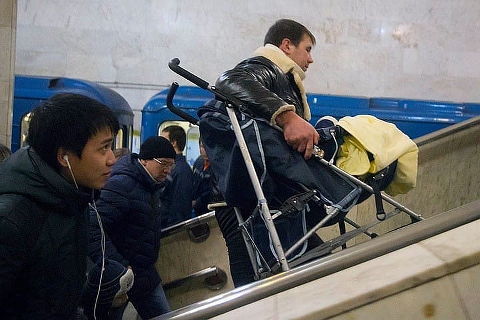 Дезинфицируют даже места у касс
