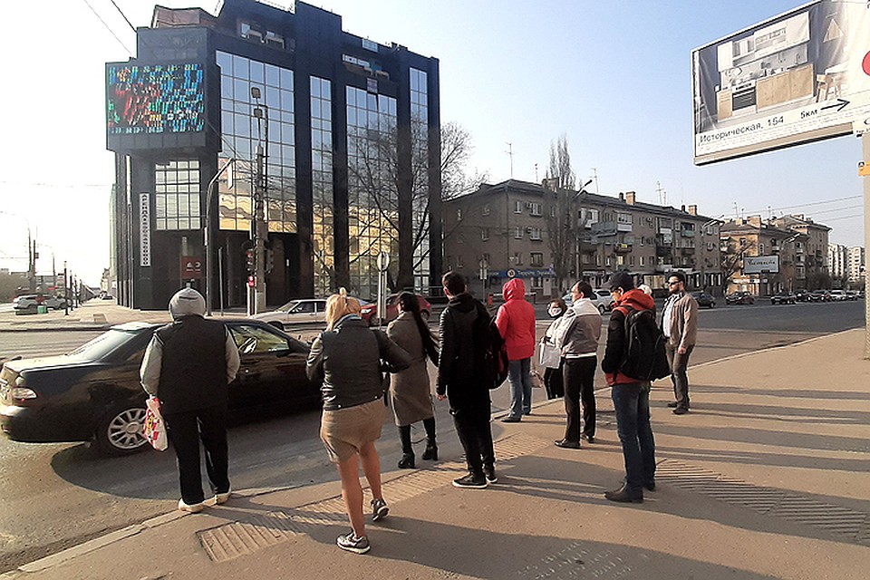 Волгоград, утро 1 апреля, первый день всеобщей самоизоляции.