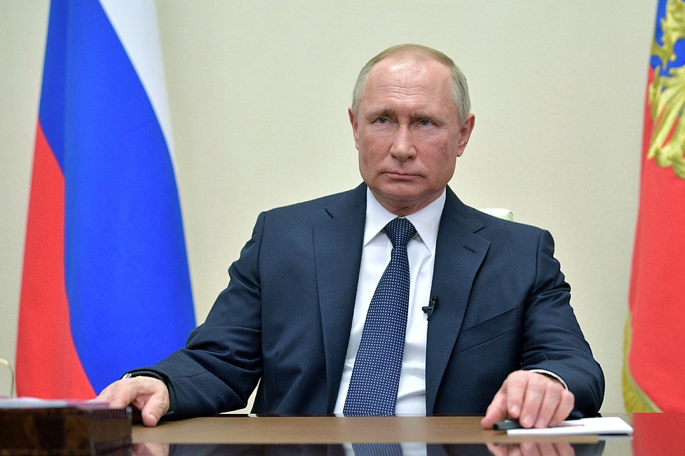 Президент заявил, что ради победы над болезнью необходимо продлить режим изоляции и объявил нерабочей не одну неделю, а целый месяц