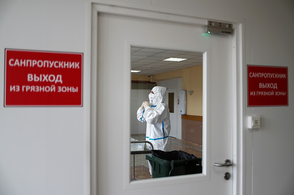 Пик пандемии коронавируса в России еще не пройдет, считают эксперты
