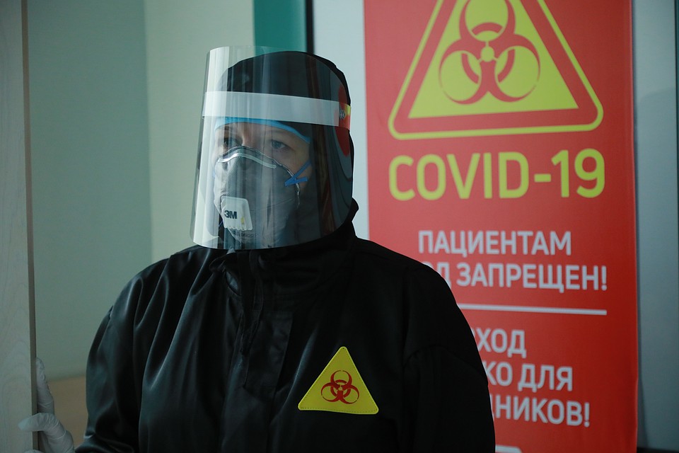 Под наблюдением врачей остаются сотни сибиряков.