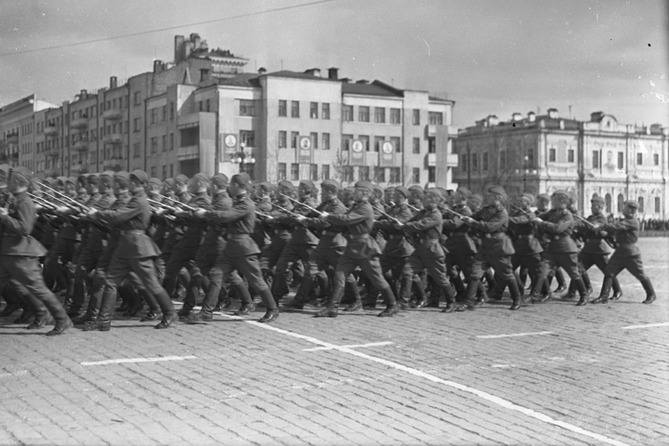 Братья Логачевы были призваны на защиту Родины, как и миллионы других молодых людей в годы войны. Фото: Государственный архив Свердловской области