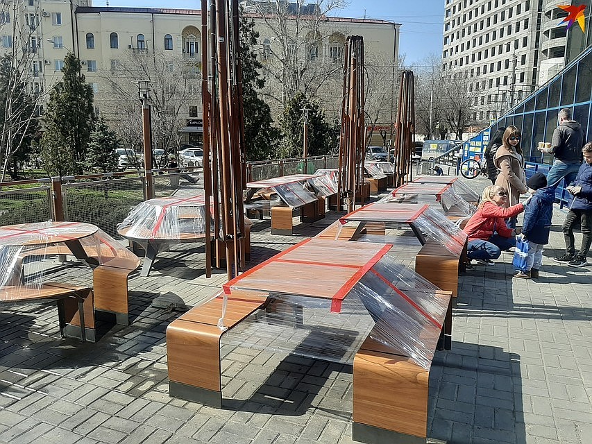 Общепиту не разрешили работать даже в формате летних террас.