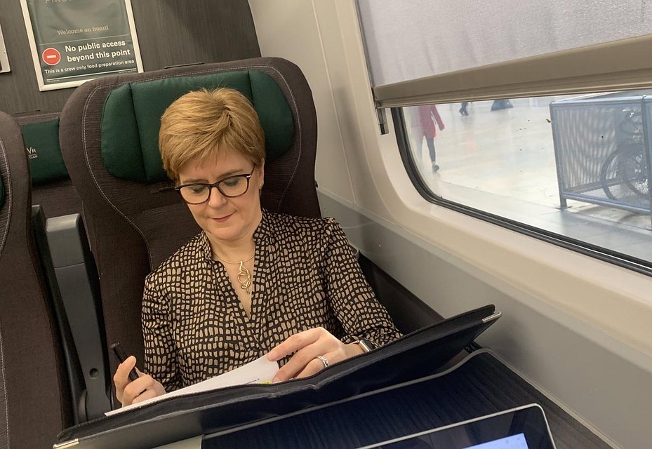 Никола Стерджен. Фото: твиттер @NicolaSturgeon