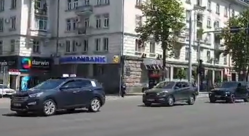 На петрушке поднялись?
