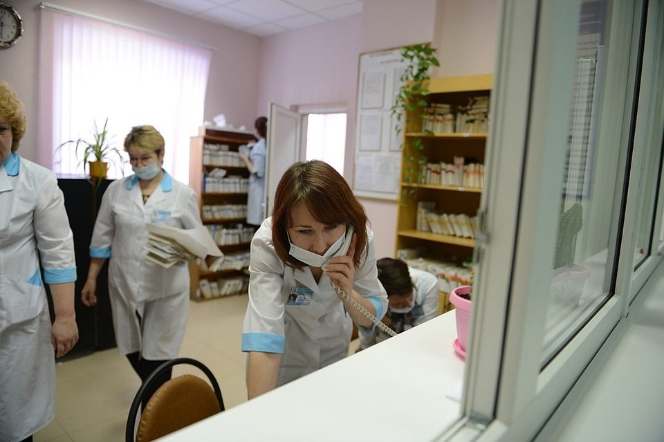 По словам главврача Полоцкой ЦГБ Александра Стомы, в регионе с начала года выявили 708 случаев пневмонии