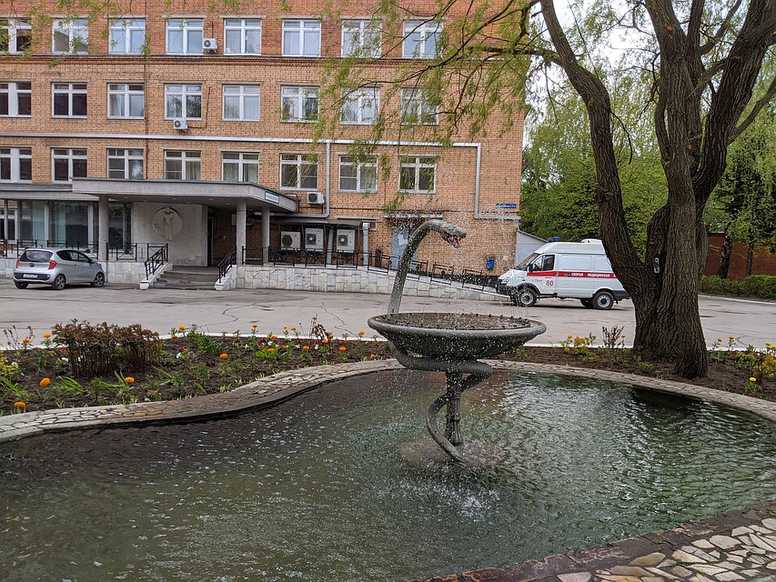 Главврач тульской больницы, в которой работает прославившая медсестра: Эта сотрудница - профессионал