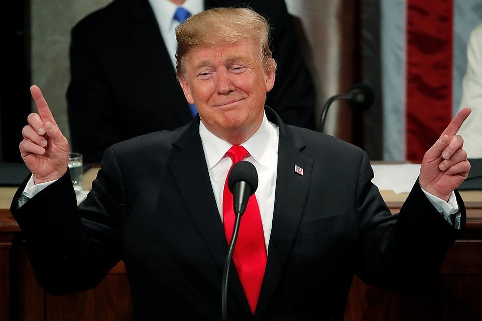 Дональд Трамп пишет в соцсетях сам утром и вечером