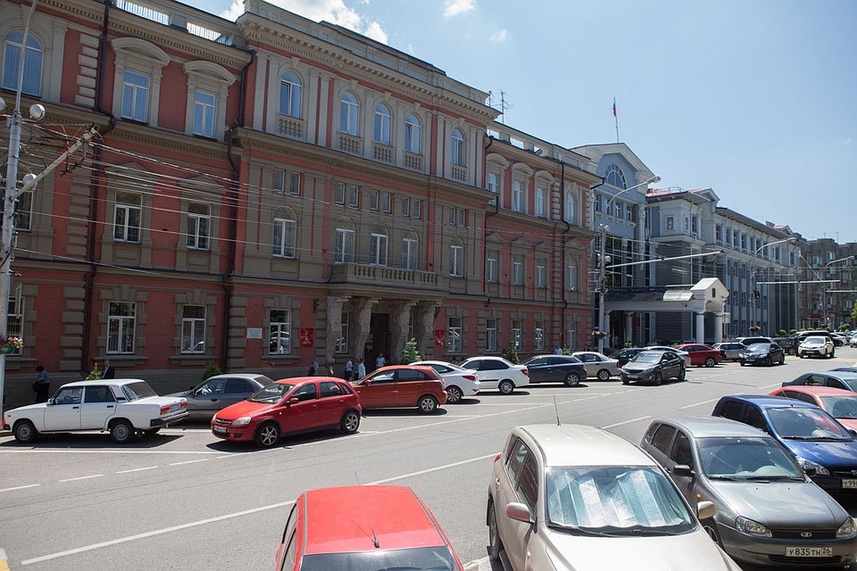 Новые претенденты — пенсионер МВД Александр Загорулько, директор ГБУ СК СТЦ «Ставрополь Арена» Дмитрий Полянский и управляющий фондом «Мой дом» Виктория Сафонова