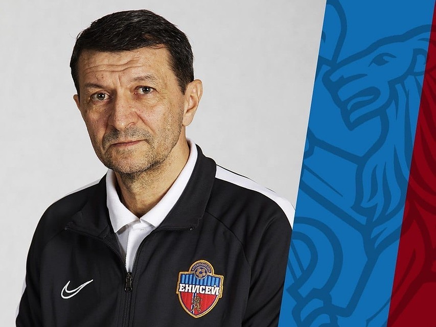 Юрий Газзаев уходит с поста главного тренера «Енисея». Фото: ФК "Енисей".