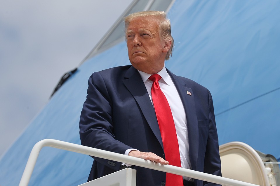 Трамп в разгар протестов в Вашингтоне укрывался в подземном бункере