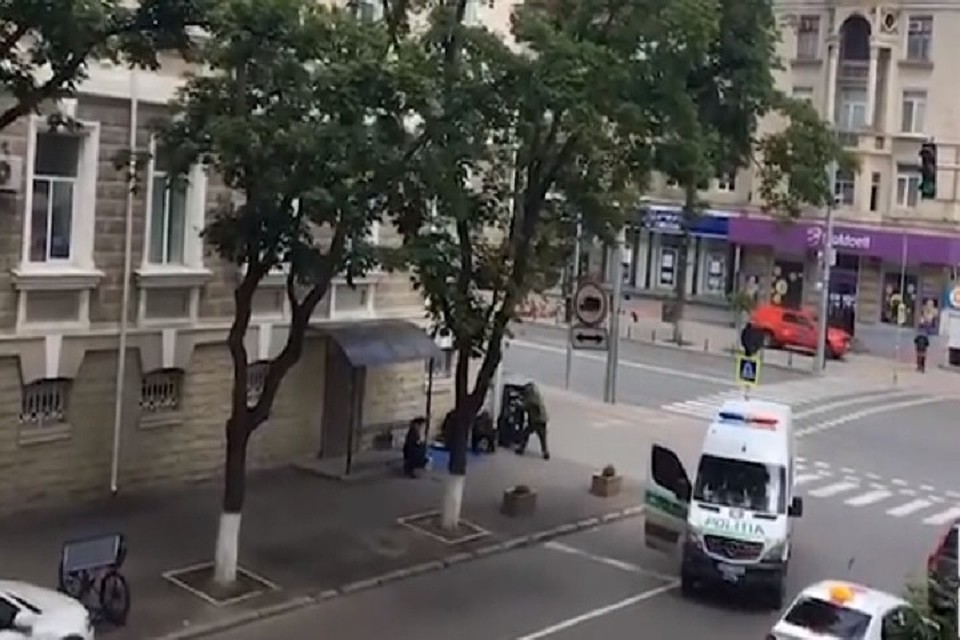 Пришлось оцепить территорию (Фото: скрин с видео).