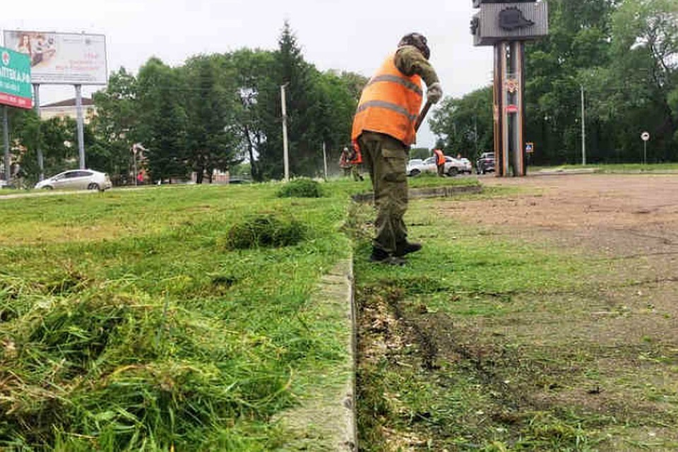 На улицах Биробиджана наводят порядок