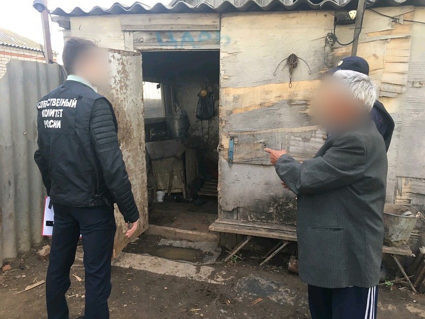 Пенсионер показал, как случайно зарезал сожительницу. Фото СУ СКР по Саратовской области