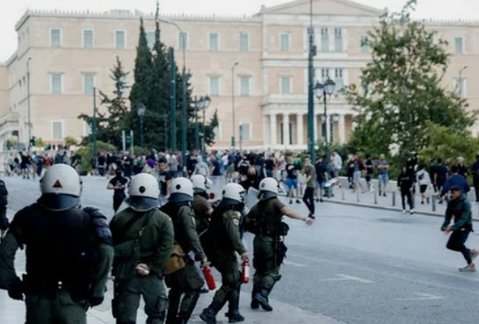 Полицейские ушли в отставку в знак протеста