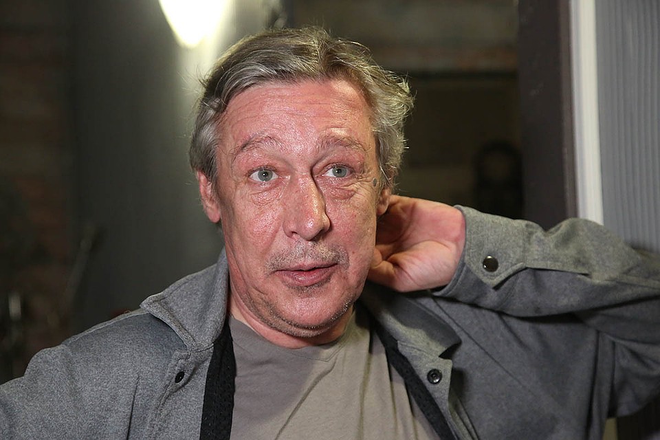 Два года назад актер откровенно рассказал о своих отношениях со спиртным