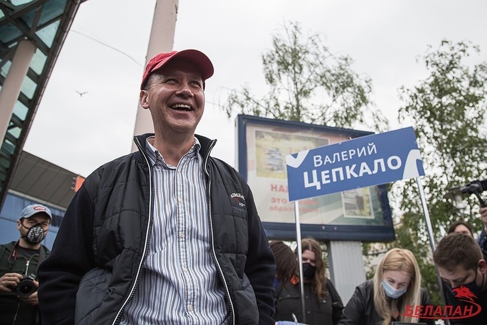 Экс-глава ПВТ Валерий Цепкало заявил, что собрал 200 тысяч подписей. Фото: БелаПАН