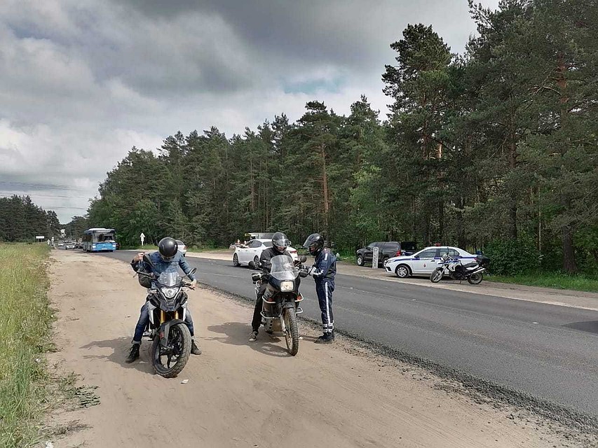 Госавтоинспекторы провели проверки на дорогах Фото: УГИБДД России по Тверской области