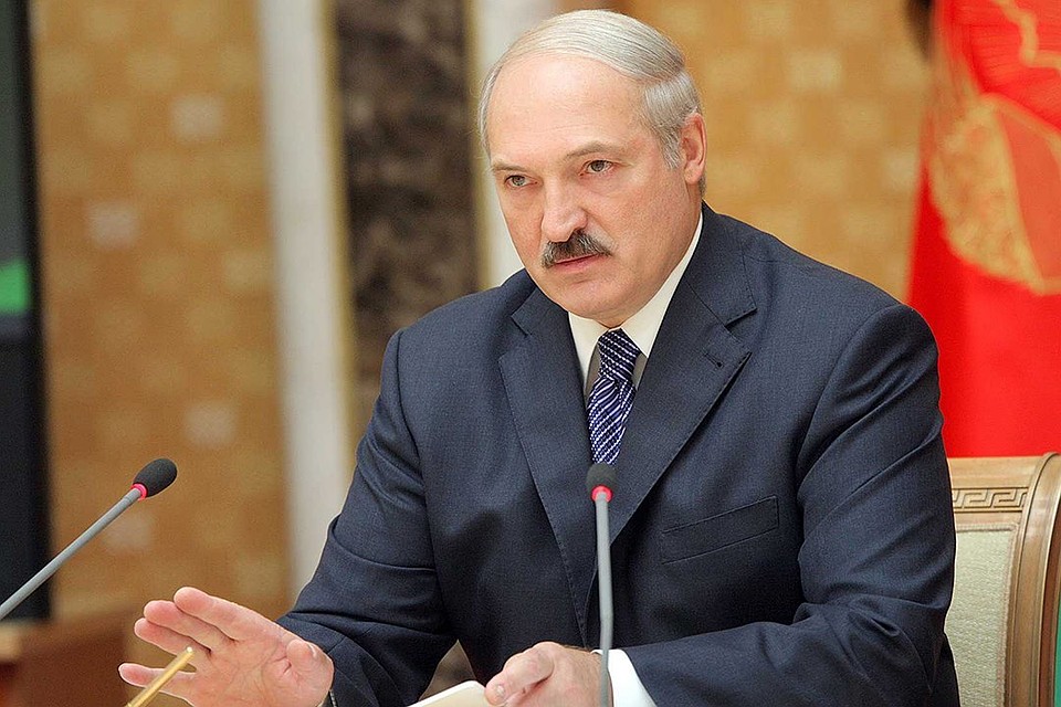 Лукашенко дал городским властям совсем немного времени, чтобы найти виновных в загрязнении воды. Фото: belta.by.