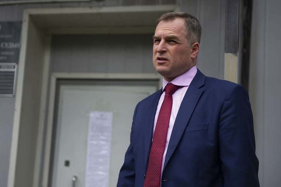 Максим Румянцев известен по судебному делу против екатеринбуржца Максима Шибанова, которого он в прямом эфире называл «девочкой» во время акции в защиту сквера у Драмтеатра.