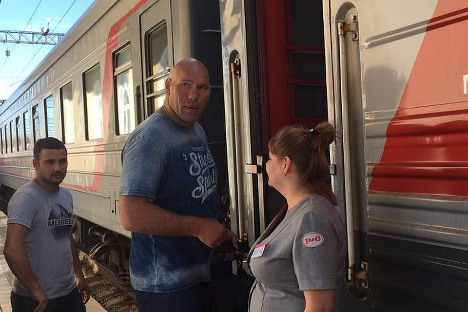 Николай Валуев считает, что «золотой» матч между хабаровским «СКА-Нефтяником» и московским «Динамо» должен быть сыгран