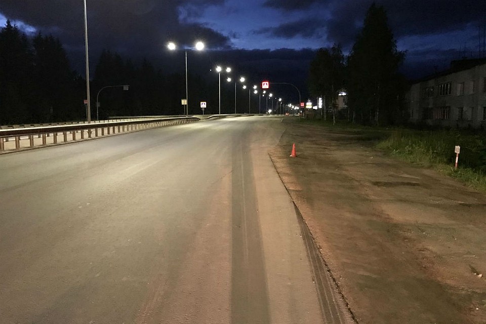 Автомобиль сбил пешехода и скрылся с места ДТП. Фото: vk.com/gibdd43