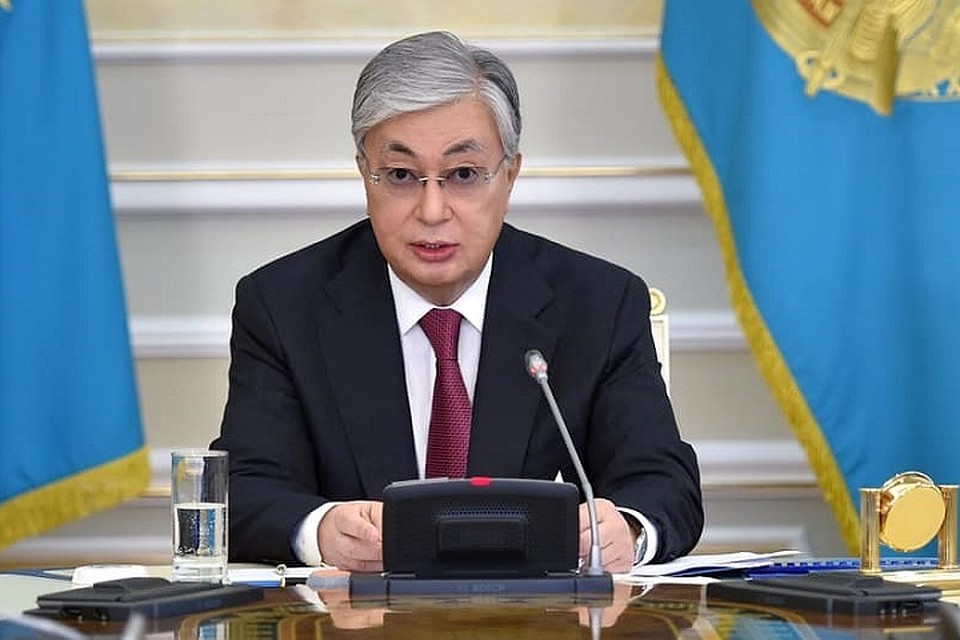 Правда, будучи опытным дипломатом, президент не стал перечислять недоброжелателей «поименно».