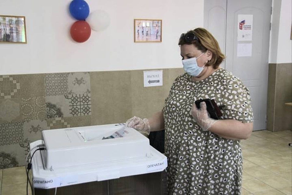 В Сочи досрочно проголосовало коло половины избирателей. Фото мэрии Сочи