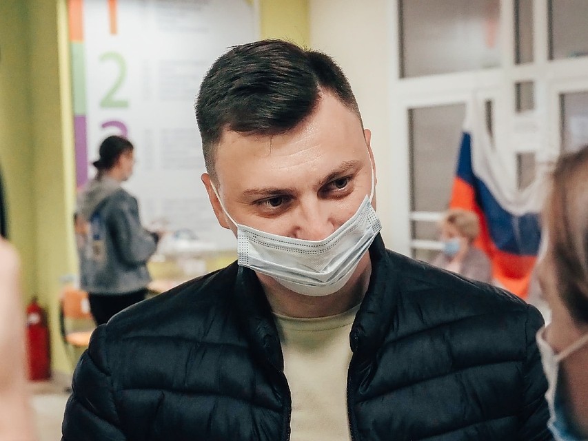 Тюменский педагог Дмитрий Бородин: «Поправки дадут огромный толчок развитию государства». Фото - Тюменская область сегодня".