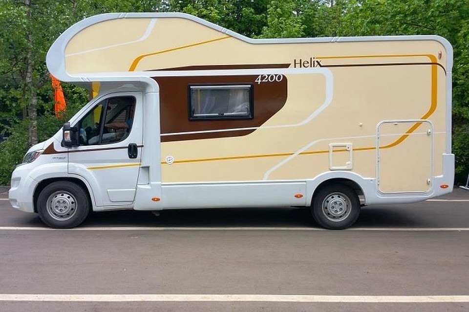 Helix4200 - один из первых российских автодомов