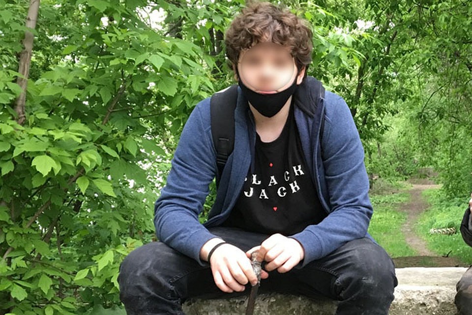 14-летний Кирилл Воронин уже месяц живет на набережной Тараса Шевченко