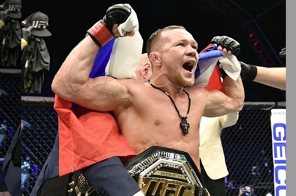 Петр Ян с чемпионским поясом