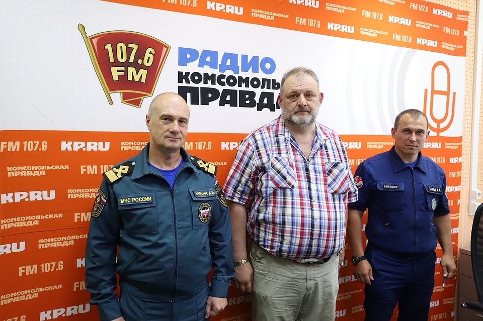 Начальник отдела безопасности людей на водных объектах ГУ МЧС России по УР Алексей Анохин, руководитель ОСВОД в УР Владимир Черников, начальник ГУ УР «Поисково-спасательная служба Удмуртской Республики» Валерий Старцев