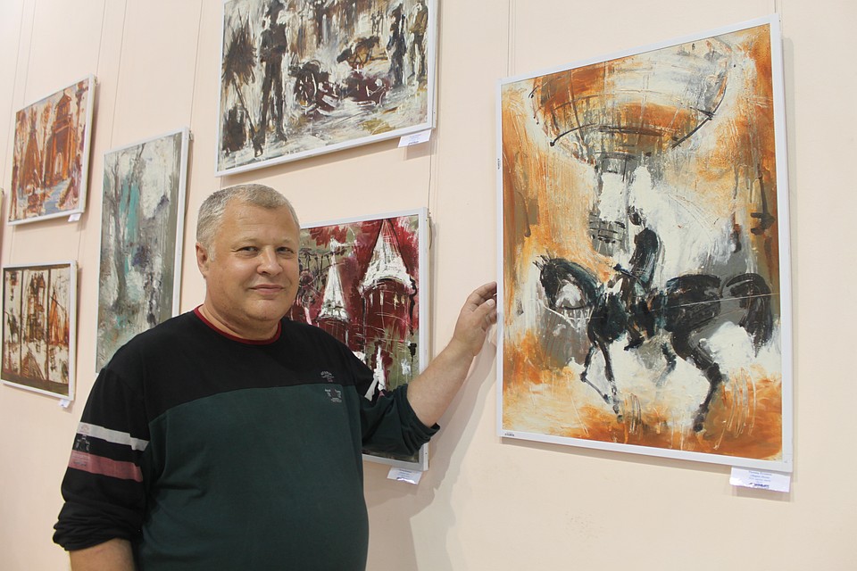 Радмир Качанов родился в семье художников